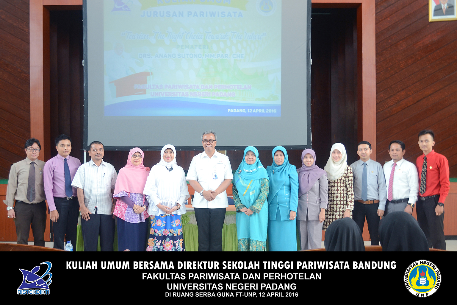 You are currently viewing Kuliah Umum Bersama Direktur Sekolah Tinggi Pariwisata Bandung