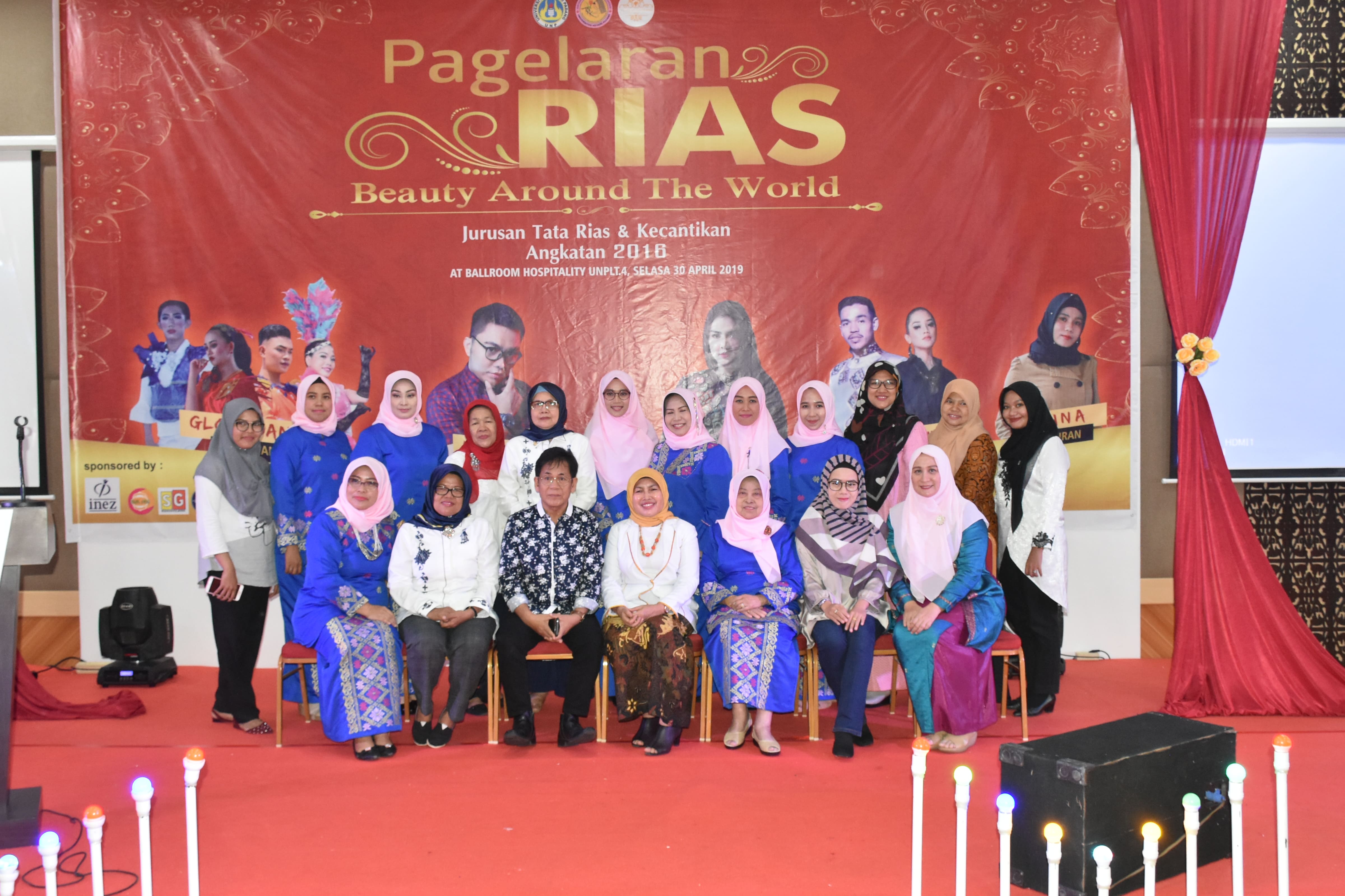 You are currently viewing Pagelaran Rias Beauty Around The World, Jurusan Tata Rias & Kencantikan Angkatan 2018