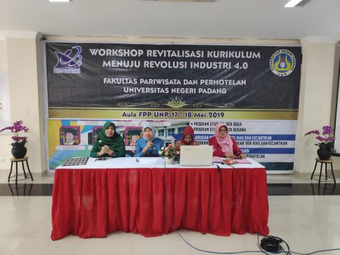 Read more about the article Workshop Revitalisasi Kurikulum Menuju Revolusi Industri 4.0