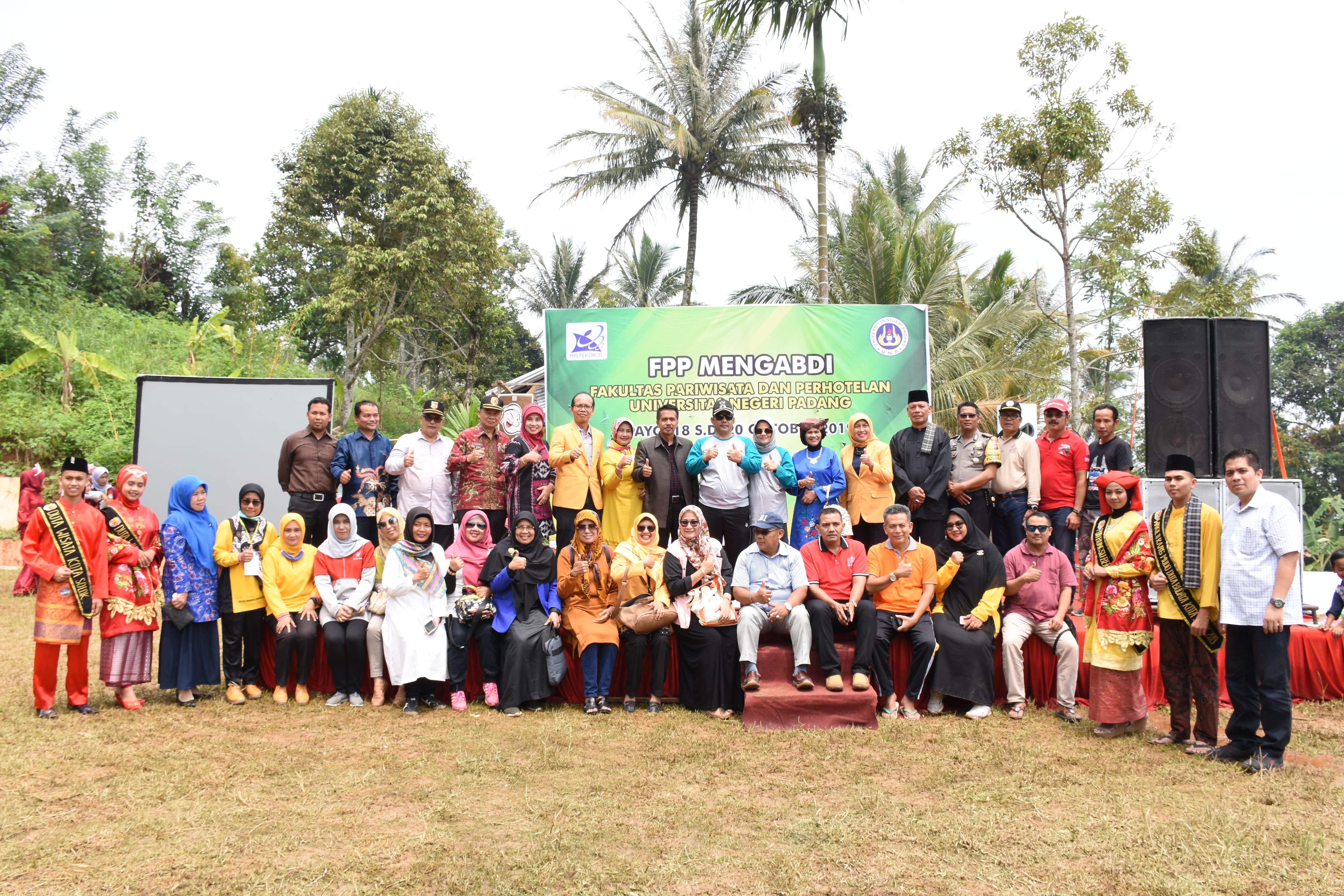 Read more about the article FPP MENGABDI 2019 Fakultas Pariwisata dan Perhotelan Universitas Negeri Padang di Desa Payo (Solok)