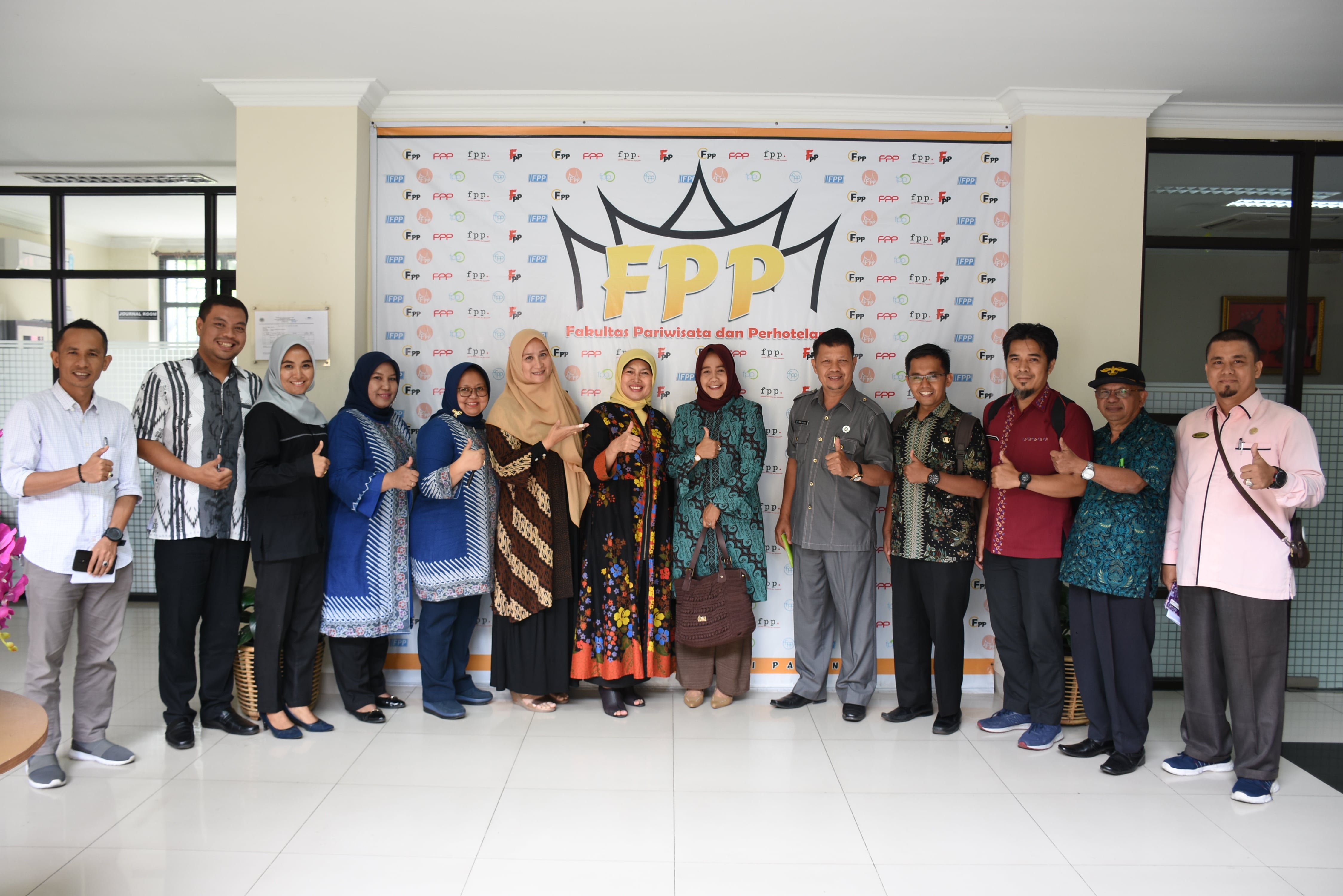 Read more about the article Pertemuan dengan Kadis Perindustrian Pemko Payakumbuh terkait tindakan lanjut School of Rendang