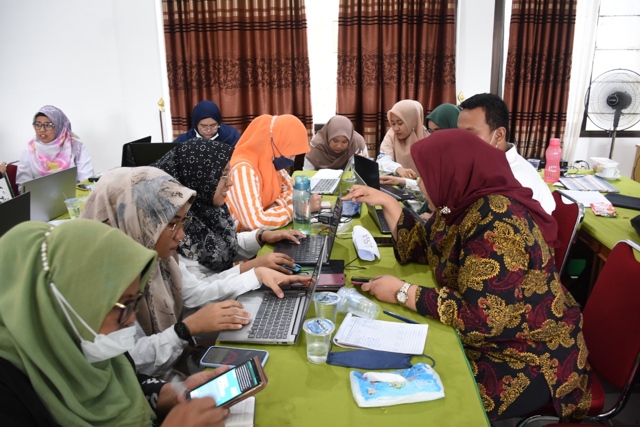 You are currently viewing Workshop Penyusunan Naskah Akademik Kelompok Riset