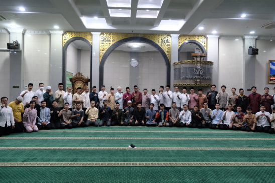 Read more about the article Subuh Mubarakah Fakultas Pariwisata dan Perhotelan : Peran Ekonomi Syariah untuk Peluang Wisata Halal