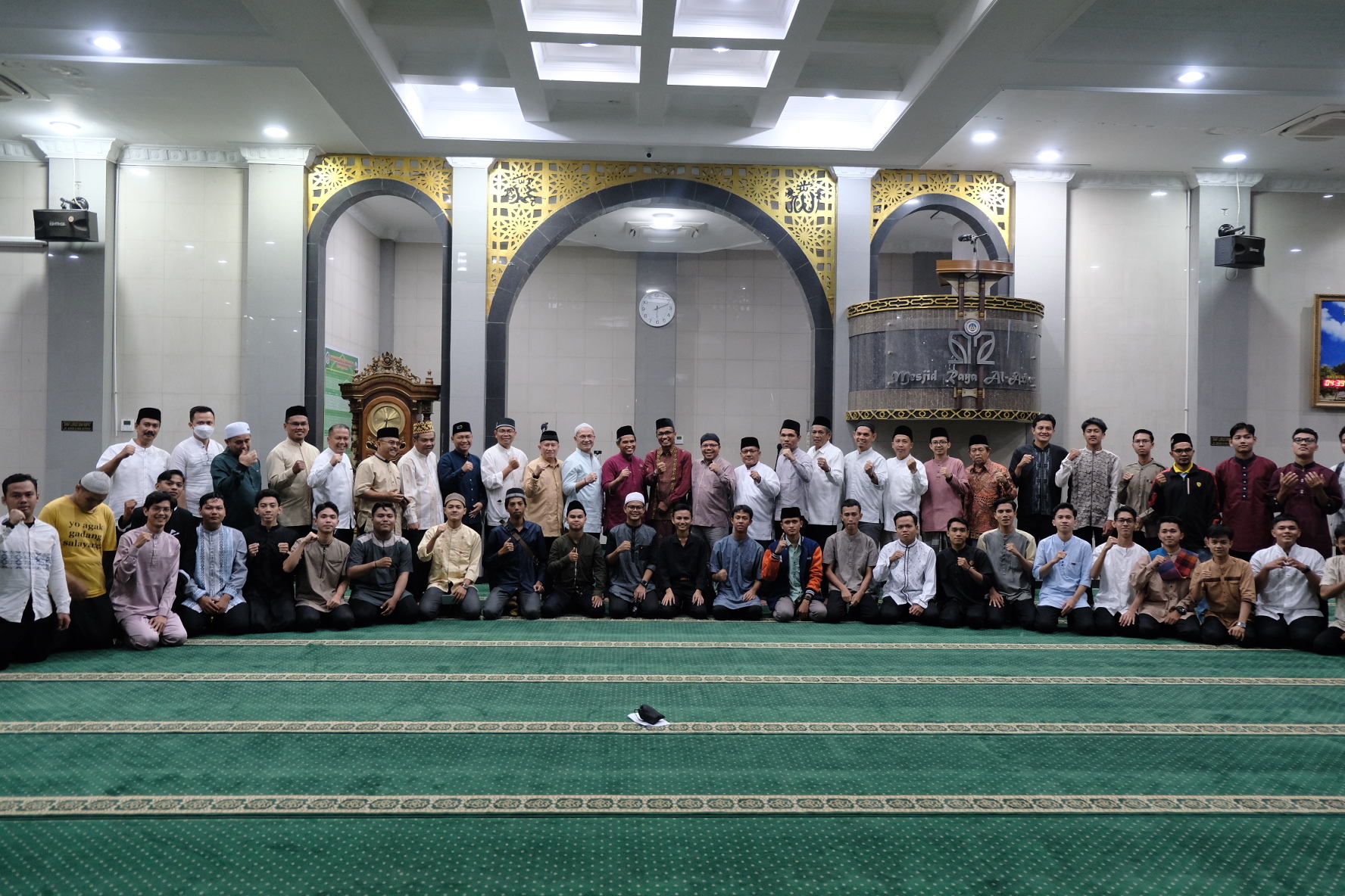 You are currently viewing Subuh Mubarakah Fakultas Pariwisata dan Perhotelan : Peran Ekonomi Syariah untuk Peluang Wisata Halal